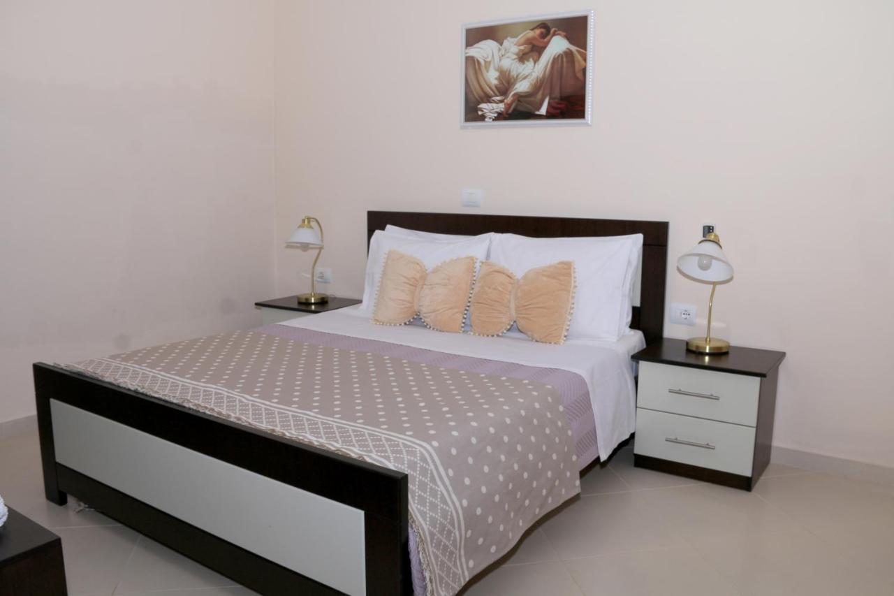 Myksamil Apartments Bagian luar foto