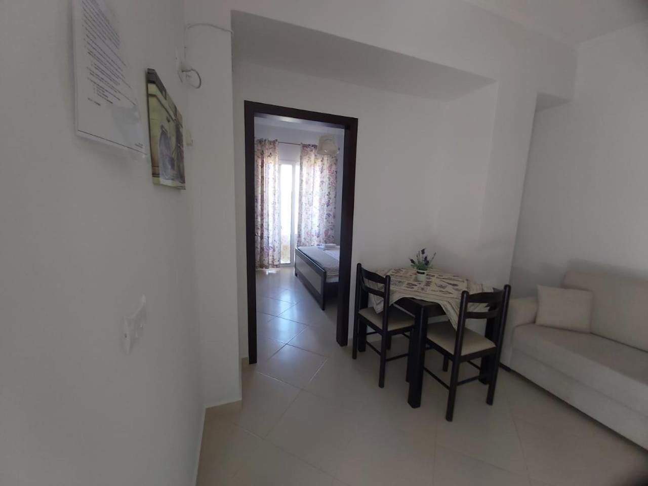 Myksamil Apartments Bagian luar foto
