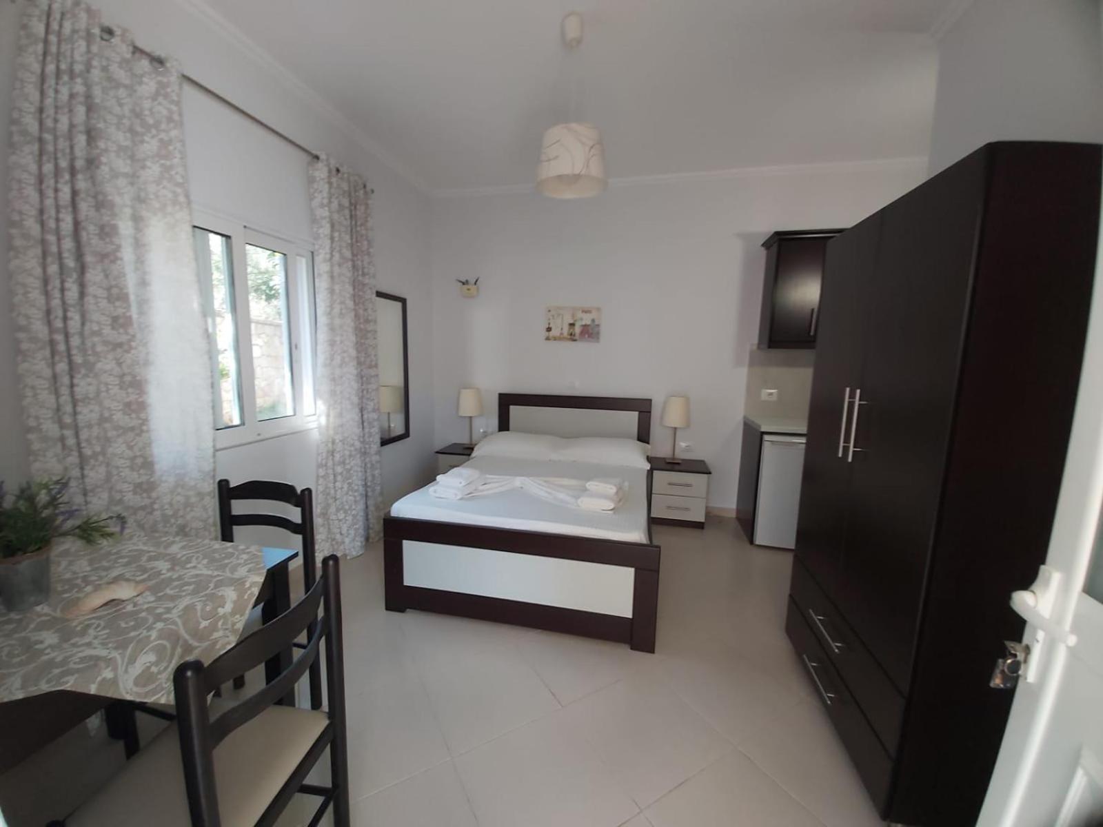 Myksamil Apartments Bagian luar foto