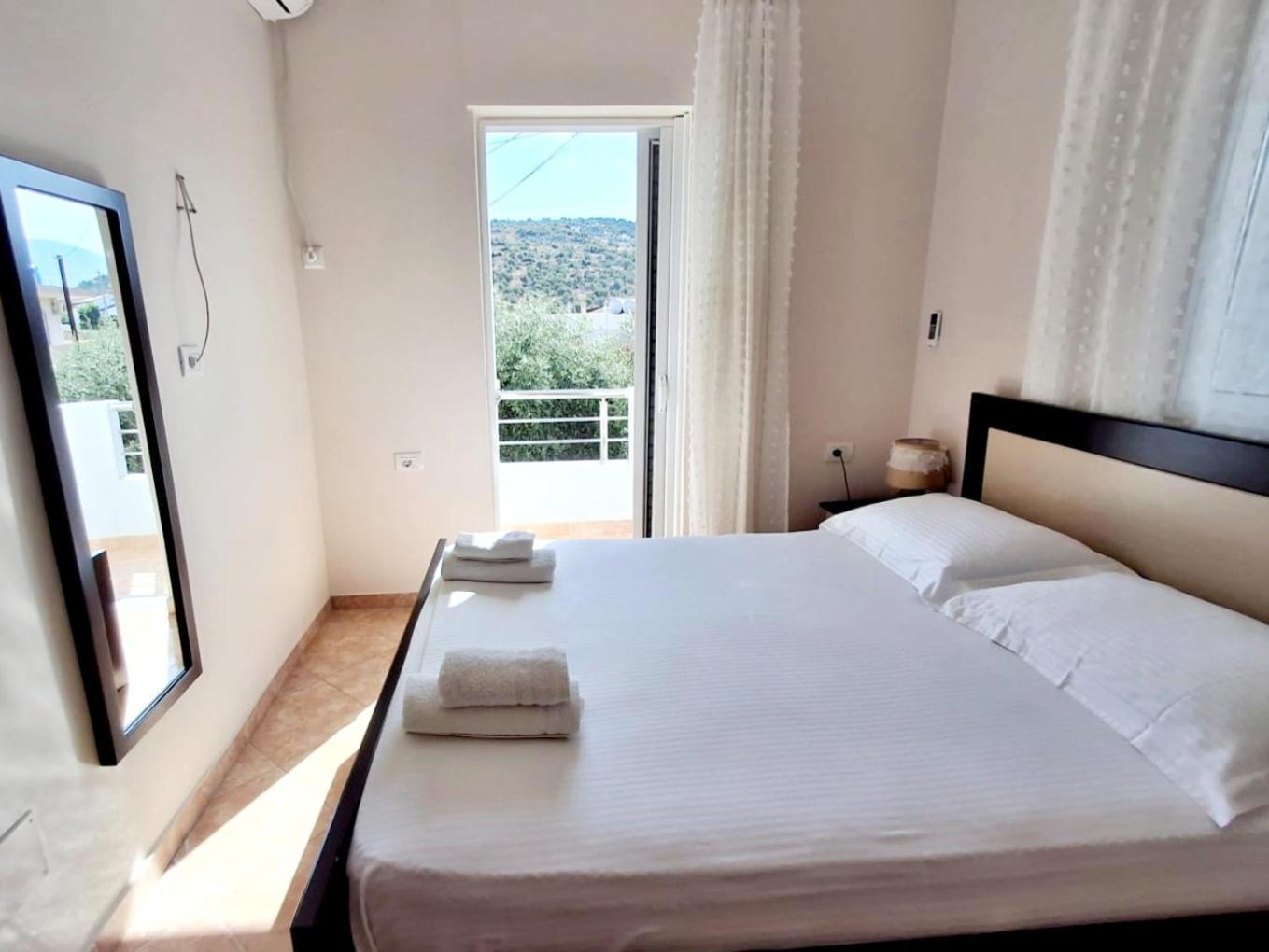 Myksamil Apartments Bagian luar foto